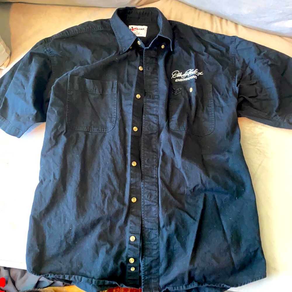 🏁Vintage style Dale Earnhardt Inc. Engineering short sleeve button down. 🏎 - Picture 1 of 5